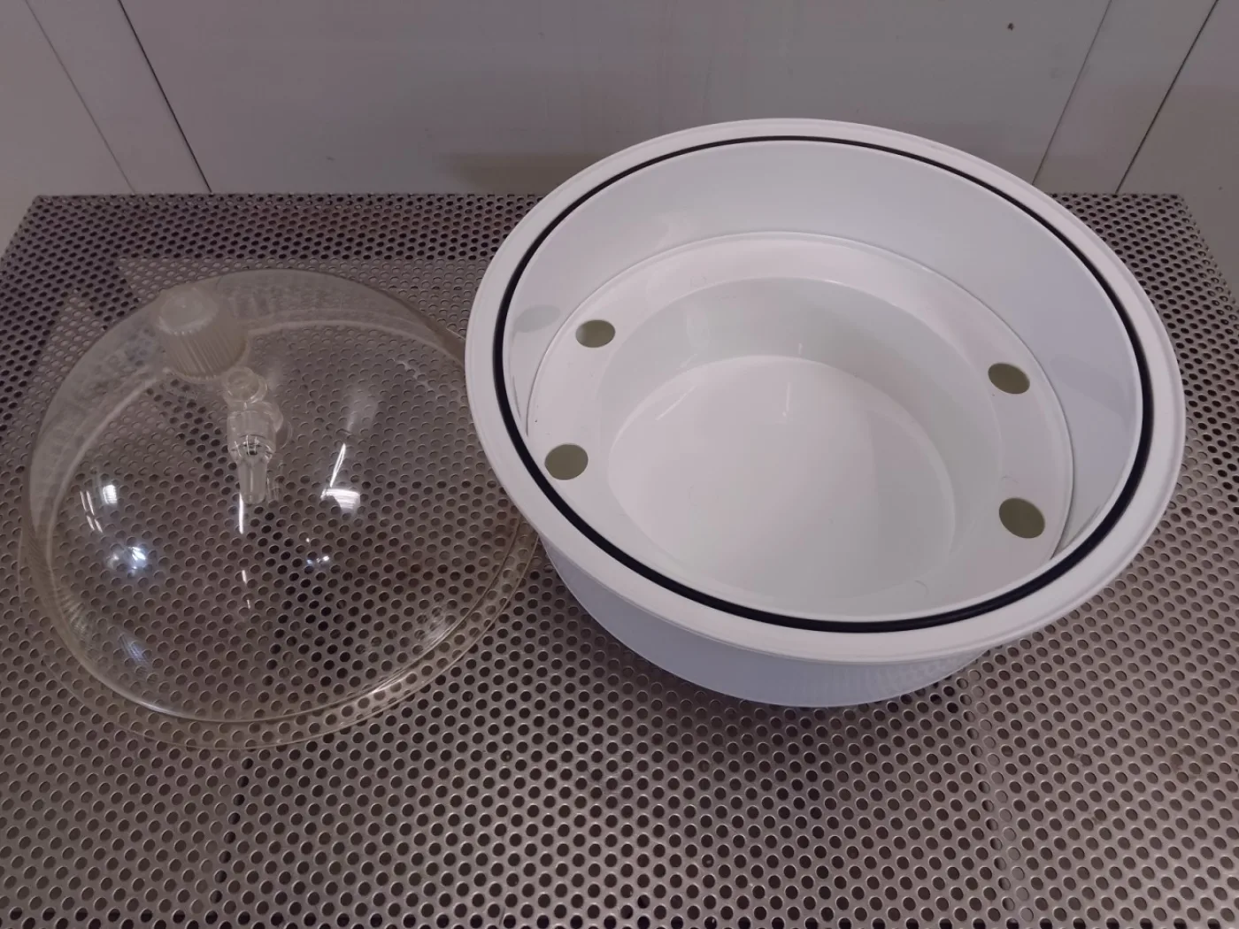 CUPOLA PER TEST DI TENUTA IMBALLI – KARTELL - 4