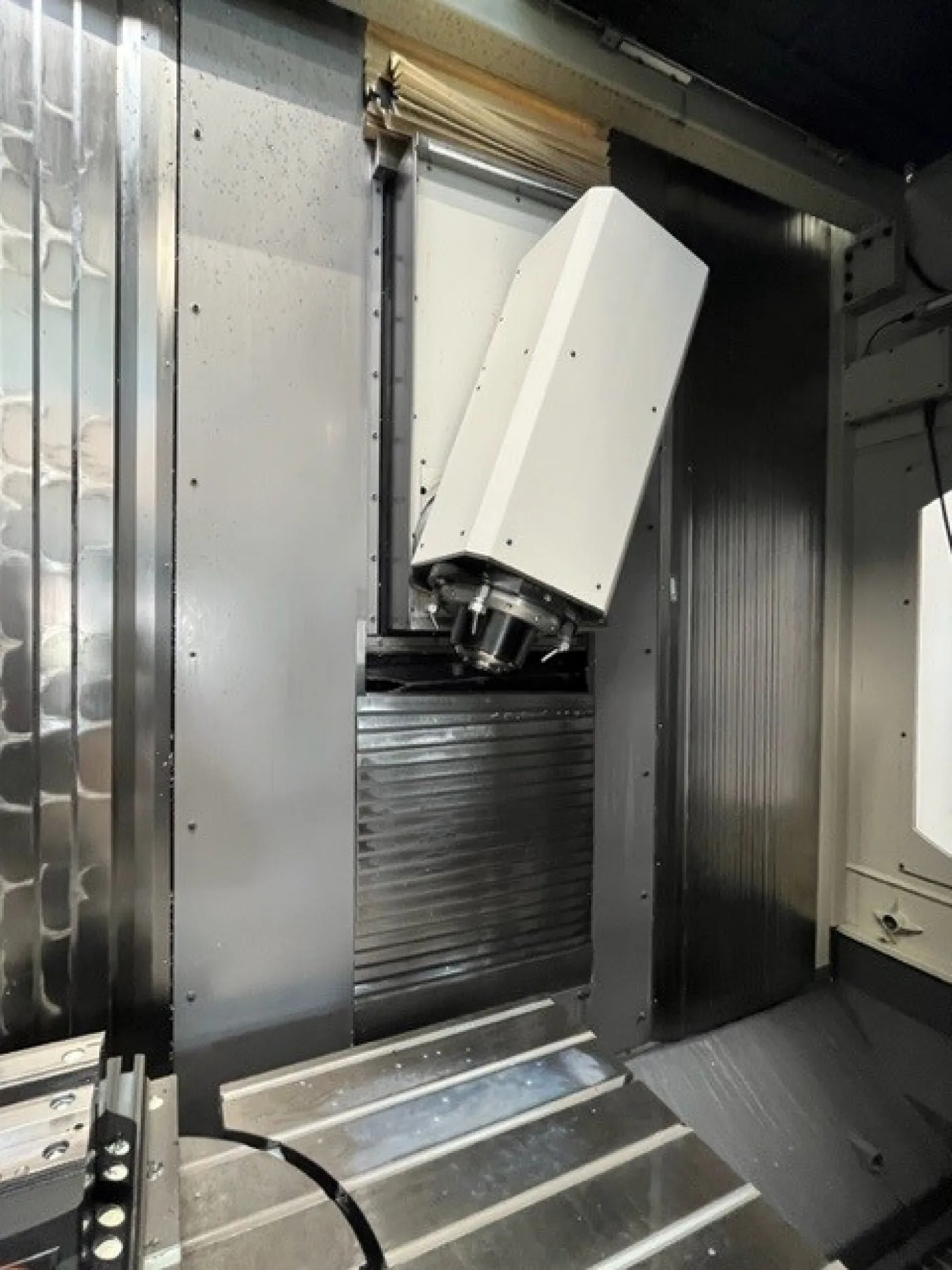 CNC Vertical Machining Center – REMA CONTROL NBT5.25 - 6