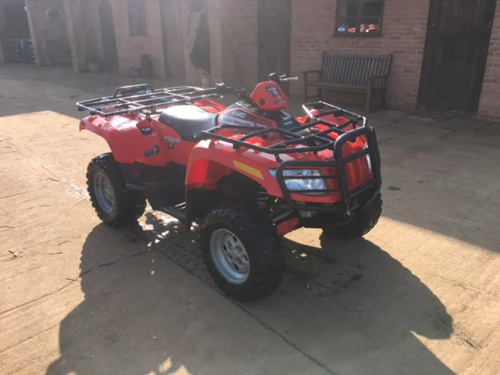 MASSEY FERGUSON 700D BREAKING FOR SPARES