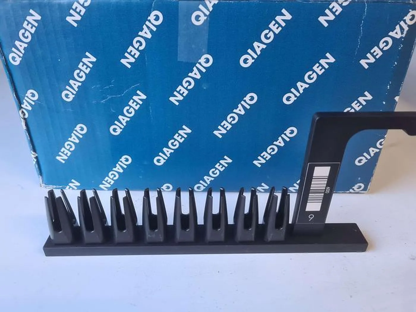 Qiagen Biorobot 8000 Tube Holder STS MDx 9mm box of 14 - 4