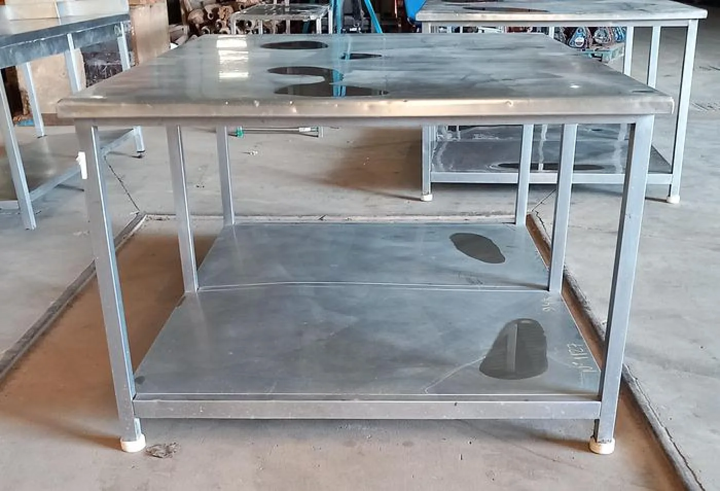 Mesa de inox 1,35X1,75 metros - 1