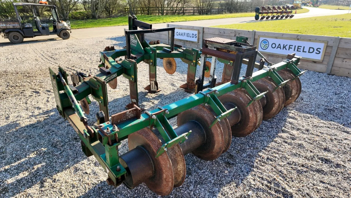 2002 Cousins V-Form 3.2m 5 Leg Subsoiler - 1