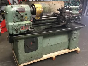 COLCHESTER LATHE COMPANY LTD Master 6 ½ Gap Bed Lathe - WNS - W. Neal Services Ltd