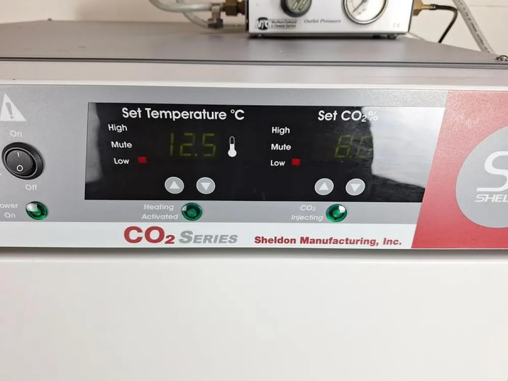 Shel Lab SC05A-2 CO2 Series CO2 Incubator