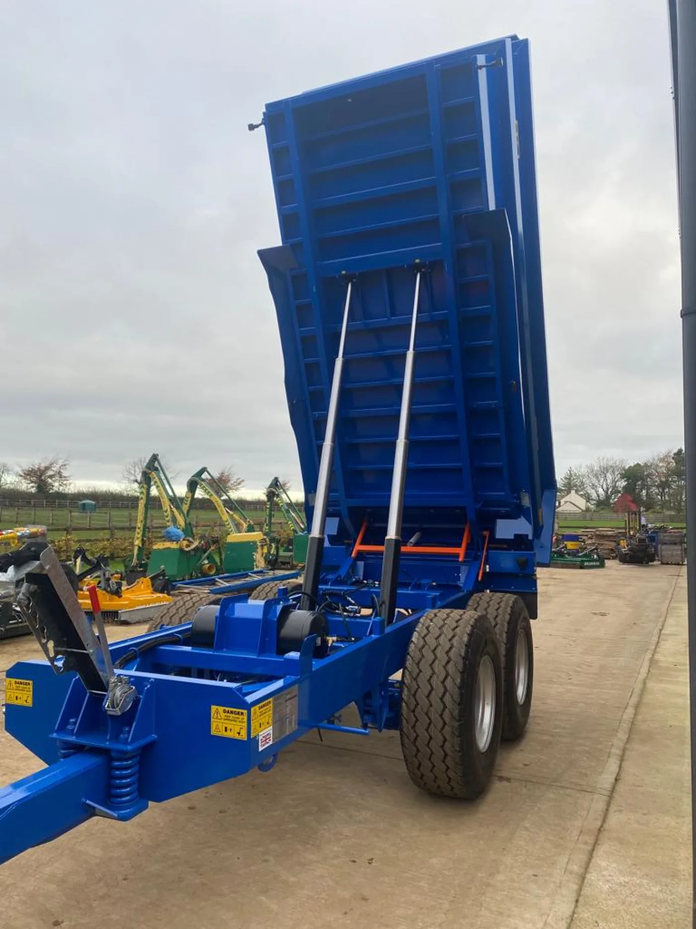 NC Trailer DT320 (Power Tilt 300 Range) - 4