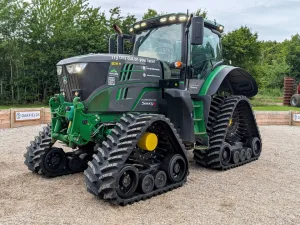 2019 John Deere 6215R Ultimate on Soucy Tracks