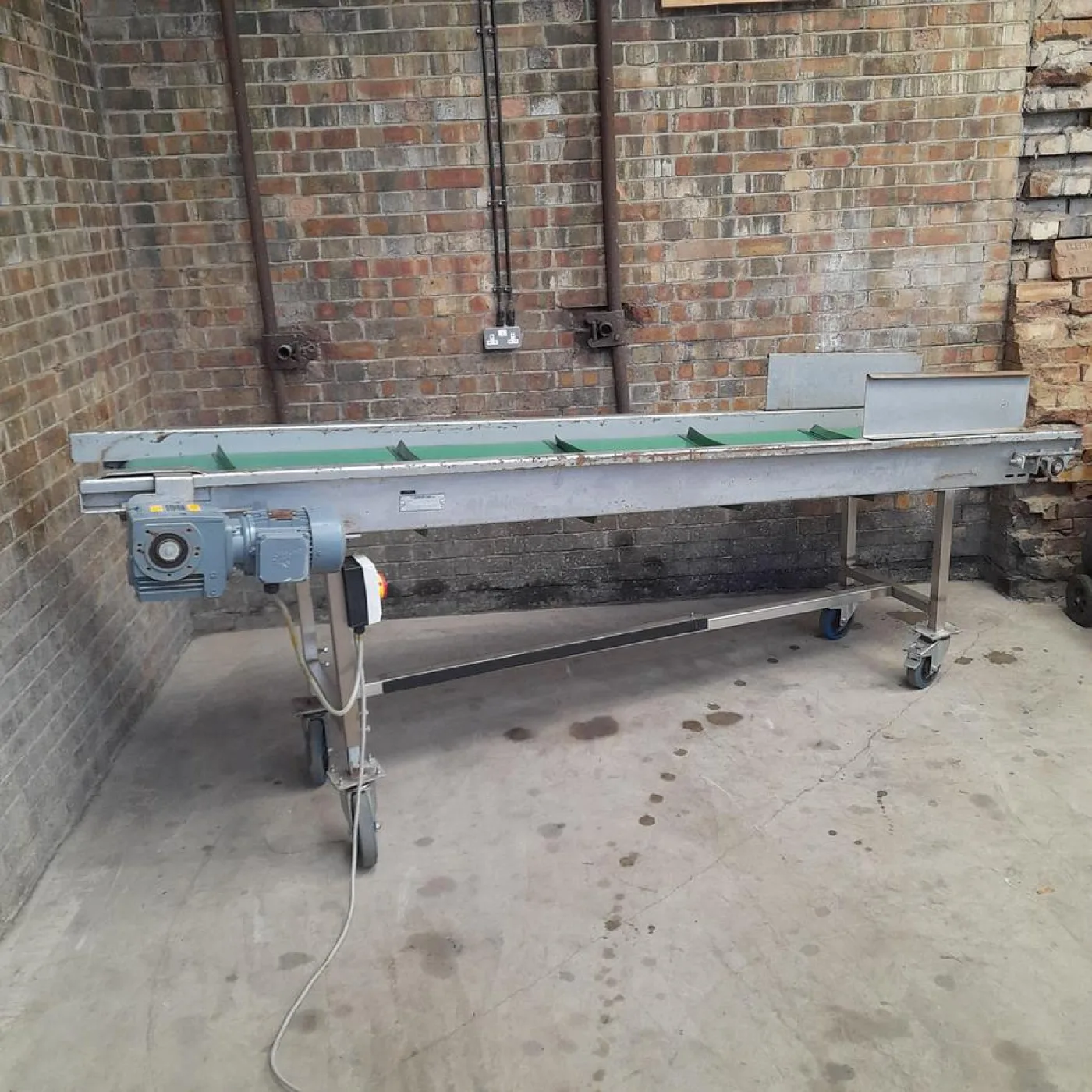 R J Herbert Engineering Incline Conveyor - 2