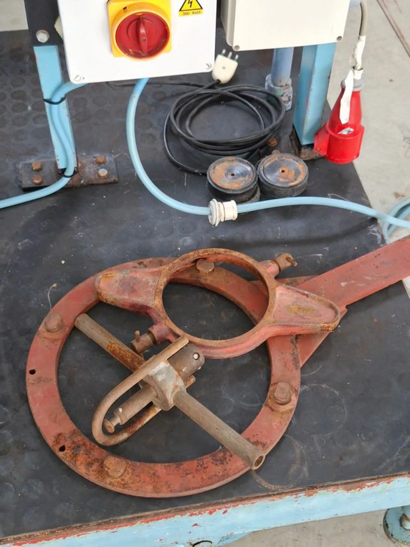 ALFA LAVAL CENTRIFUGE MODEL VNPX 207, SECOND-HAND MACHINE - 2