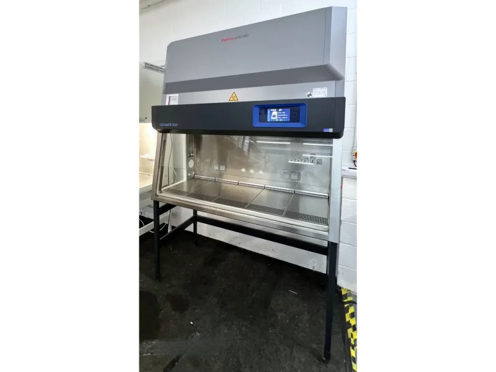 Thermo Scientific Herasafe 2030i 1.5 Safety Cabinet