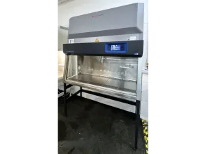 Thermo Scientific Herasafe 2030i 1.5 Safety Cabinet