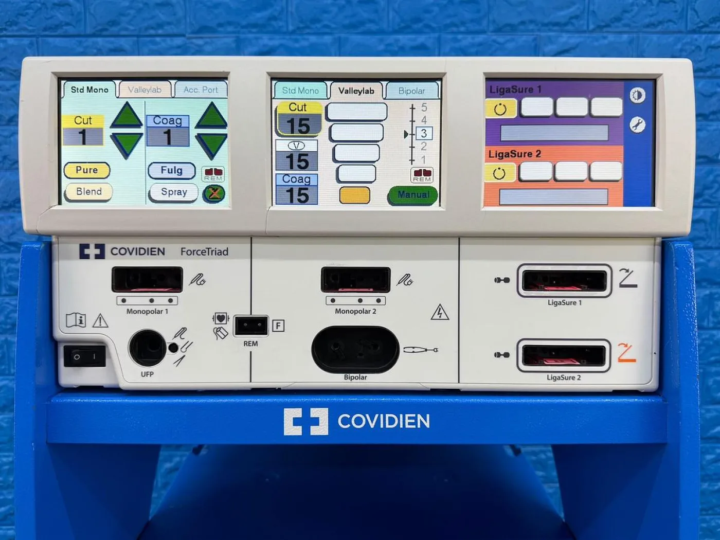 Covidien Force Triad SW 4.00.03 YOM: 2015 - 8