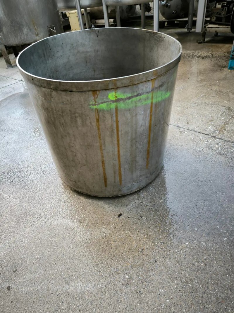 190 LITER STAINLESS STEEL TANK