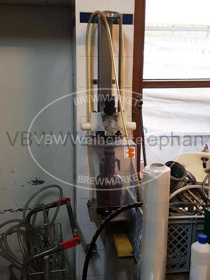Siphon filler
