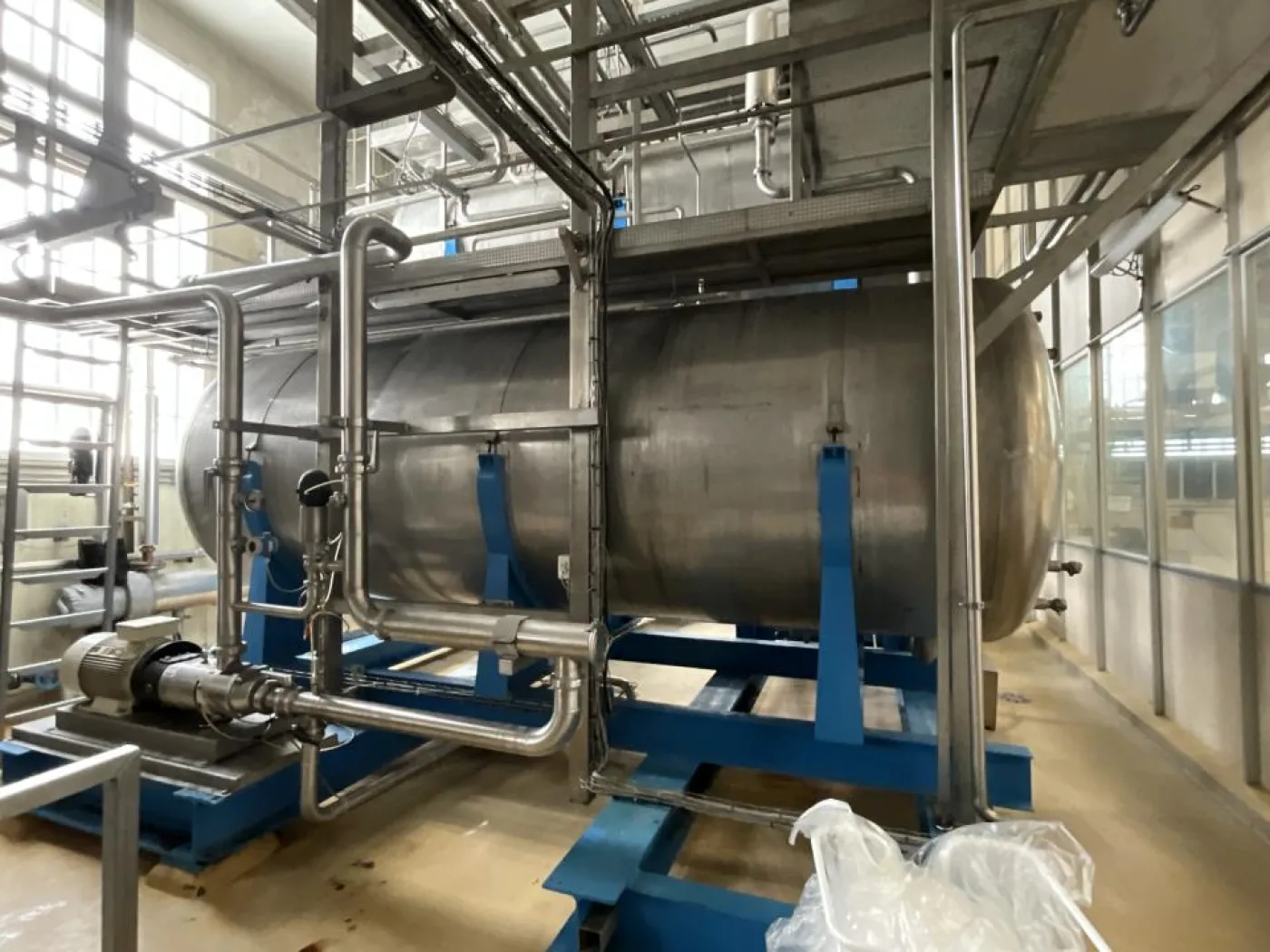 1976 Villanova Villanova 15000 Litre Stainless Steel Horizontal Syrup Storage Tank - S - 2