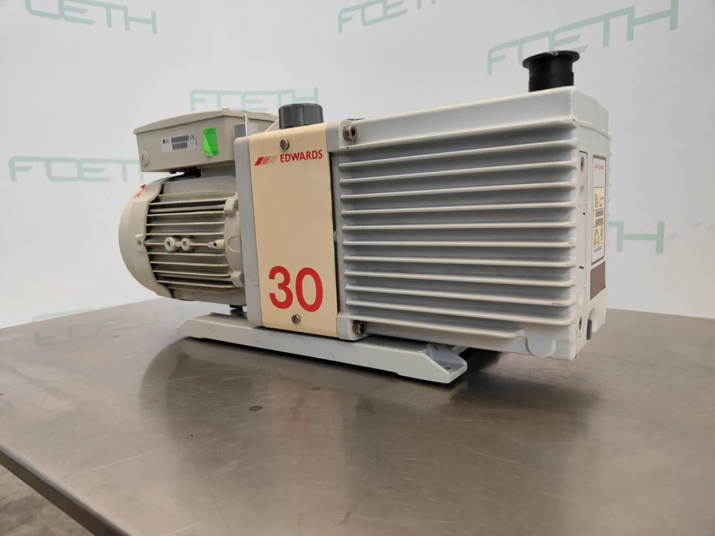 Edwards E2M30 "oil sealed" - Vacuum pump - 2