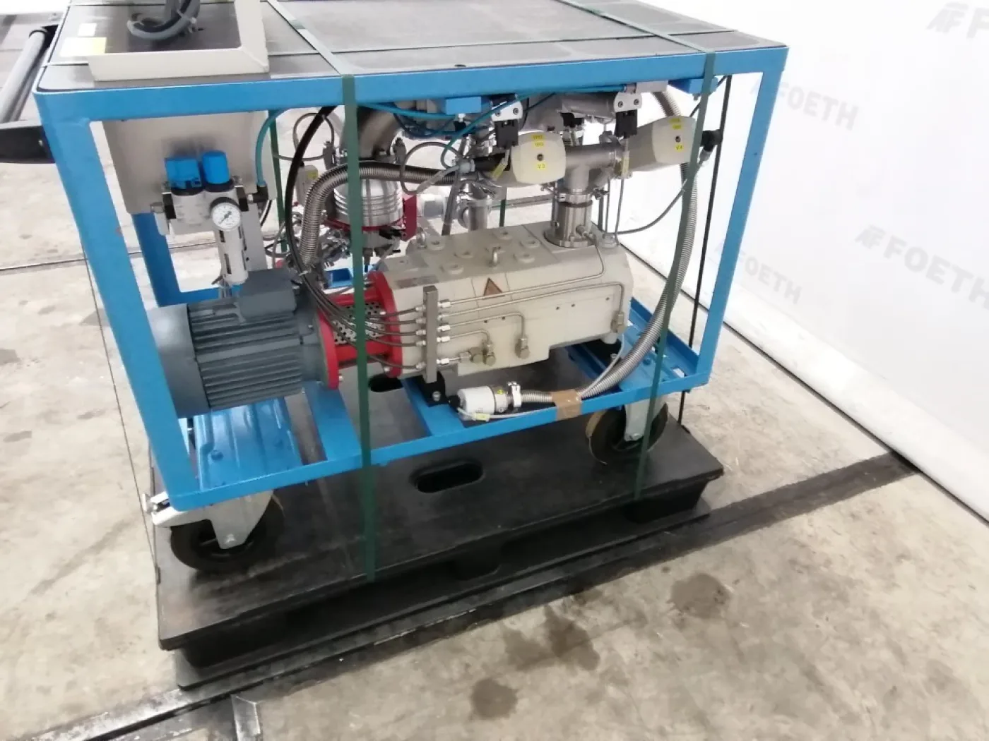 Pfeiffer Revodry 50 SM/ HRH-300 (incl booster) - Vacuum pump - 5