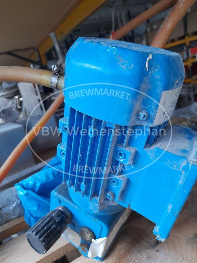 Piston pump