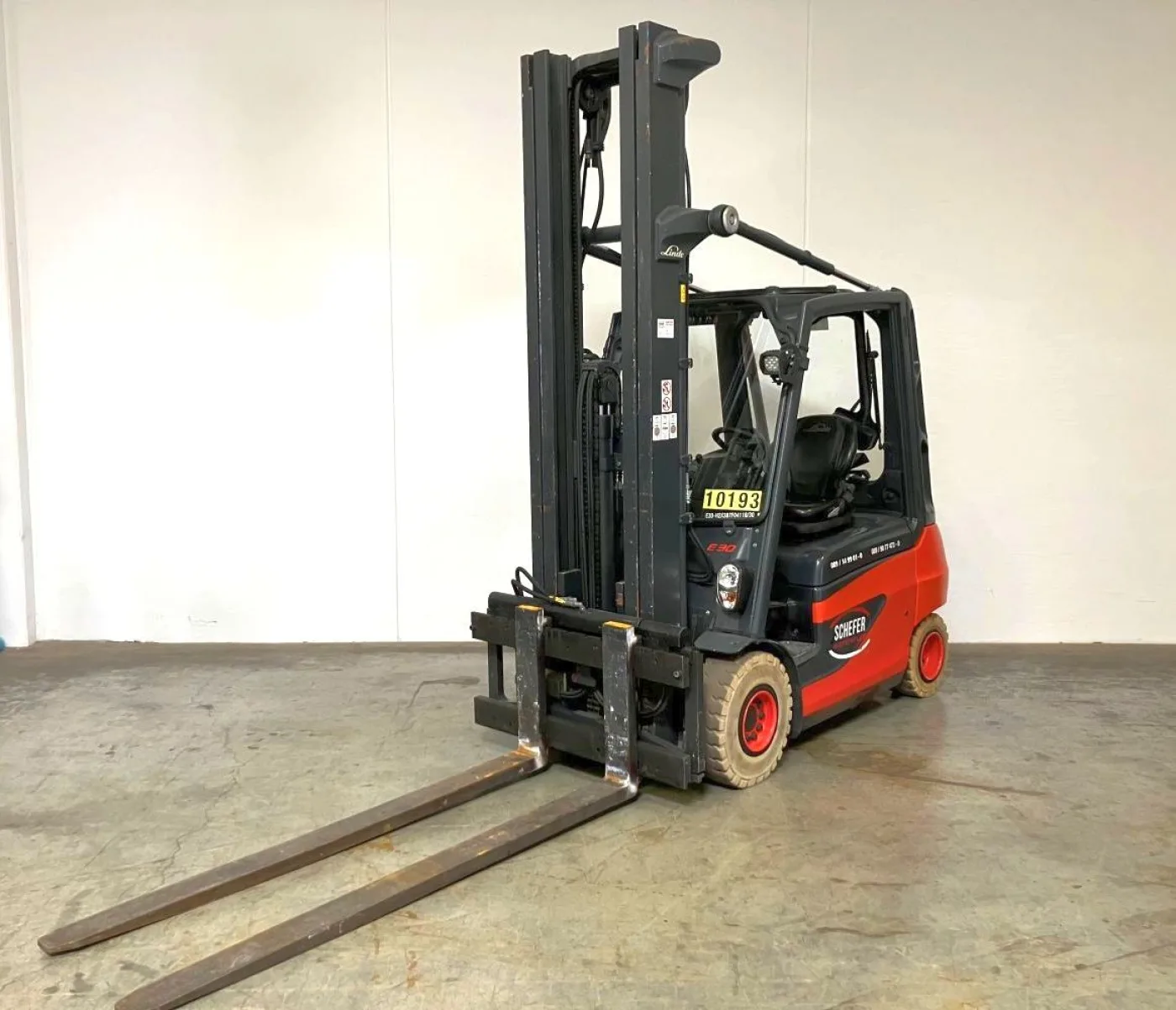 Frontstapler Linde E 30 387 (2015) - 1