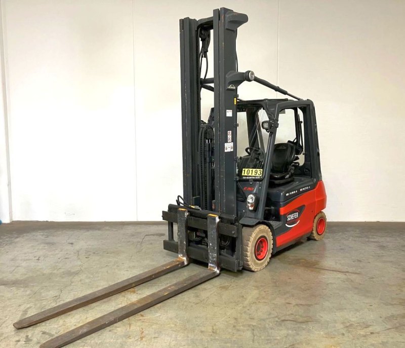 Frontstapler Linde E 30 387 (2015)