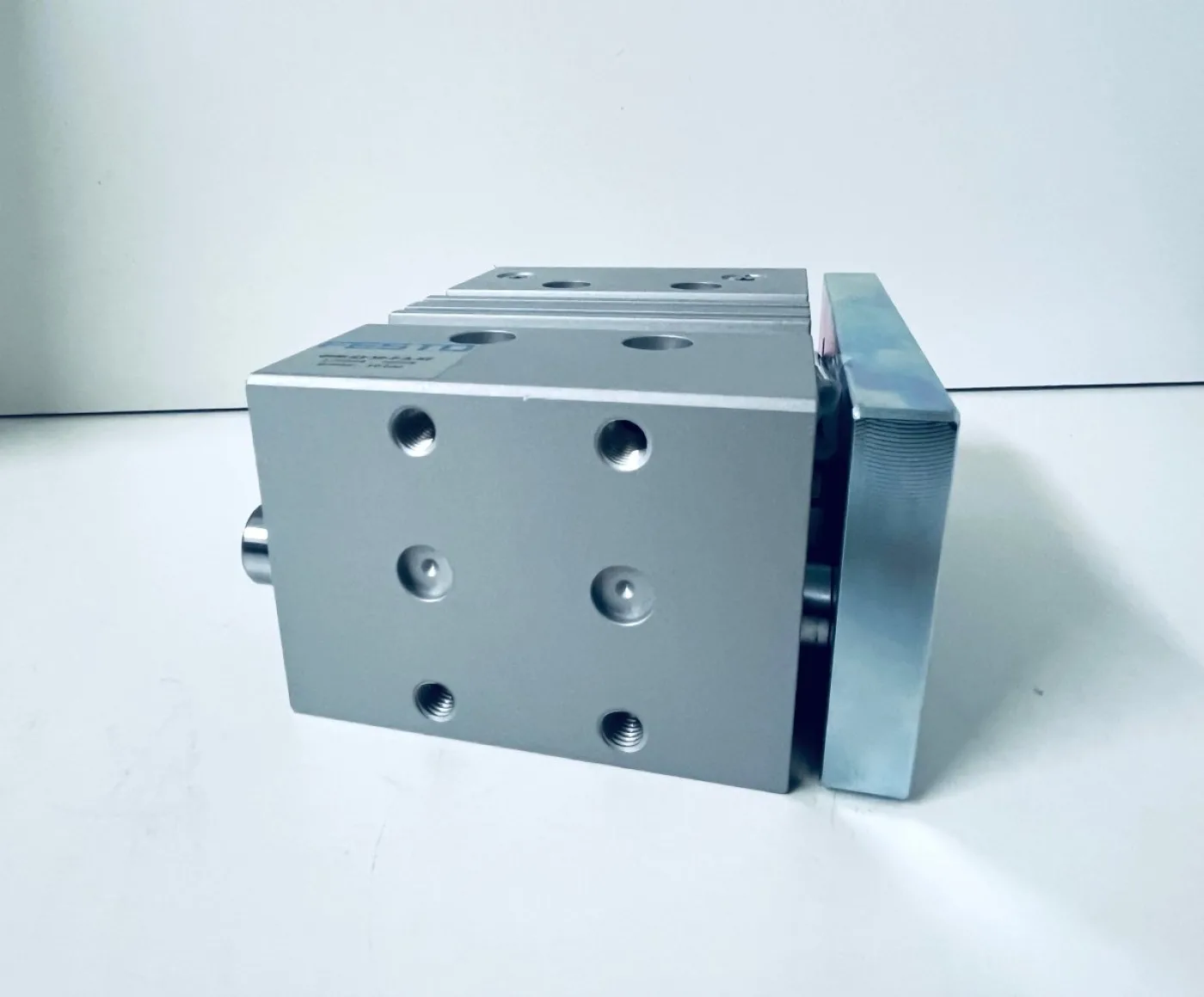 Festo Pneumatikzylinder DFM-63-50-P-A-KF 170954 HD08 - 6
