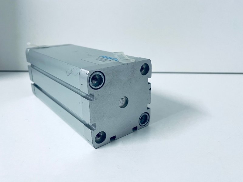 Festo ADN-63-140-A-P-A Pneumatikzylinder