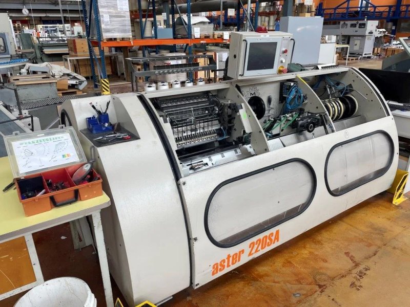 Meccanotecnica Aster 220 SA sewing machine