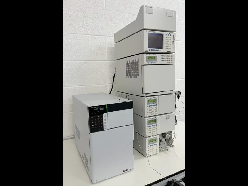 Shimadzu HPLC System with SIL-20A XR