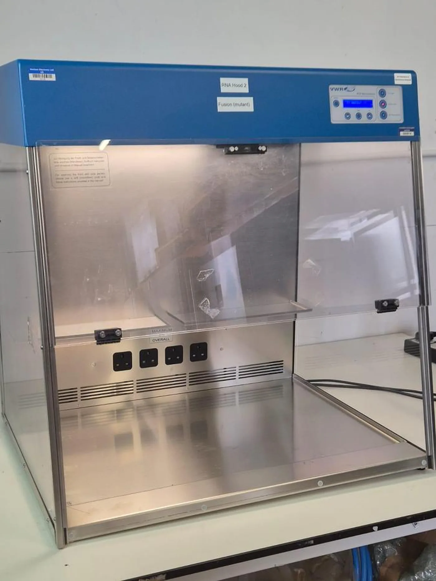 VWR PCR 732-2541 Workstation - 1