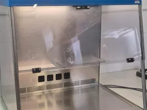 VWR PCR 732-2541 Workstation