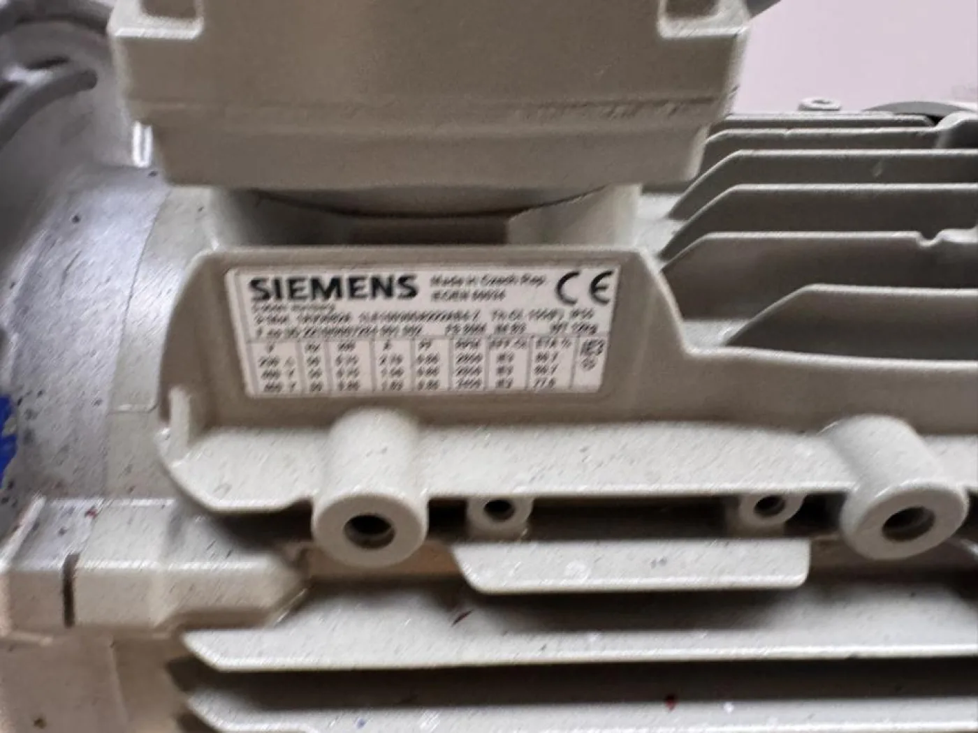 SIEMENS industrial oil-lubricated vacuum pump - 2