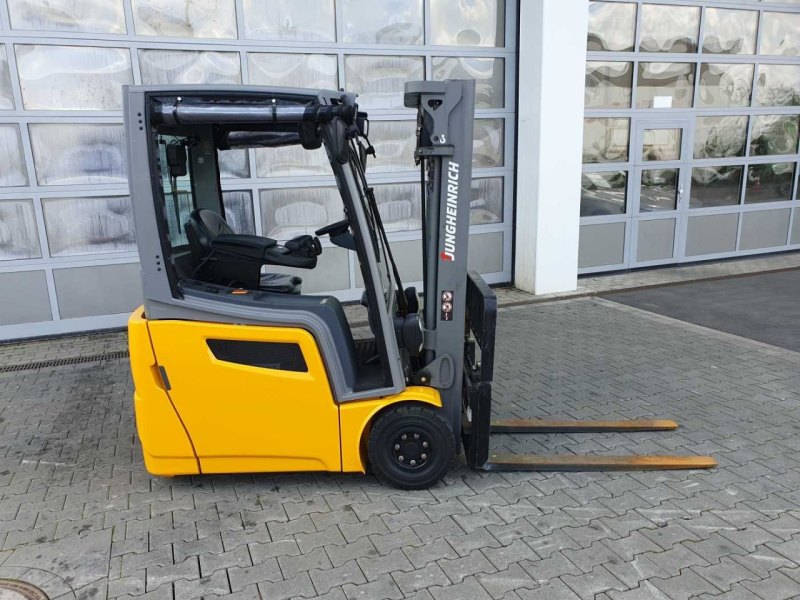 Jungheinrich EFG 215 / Triplex: 4.25m! / SS / nur 2.184h!
