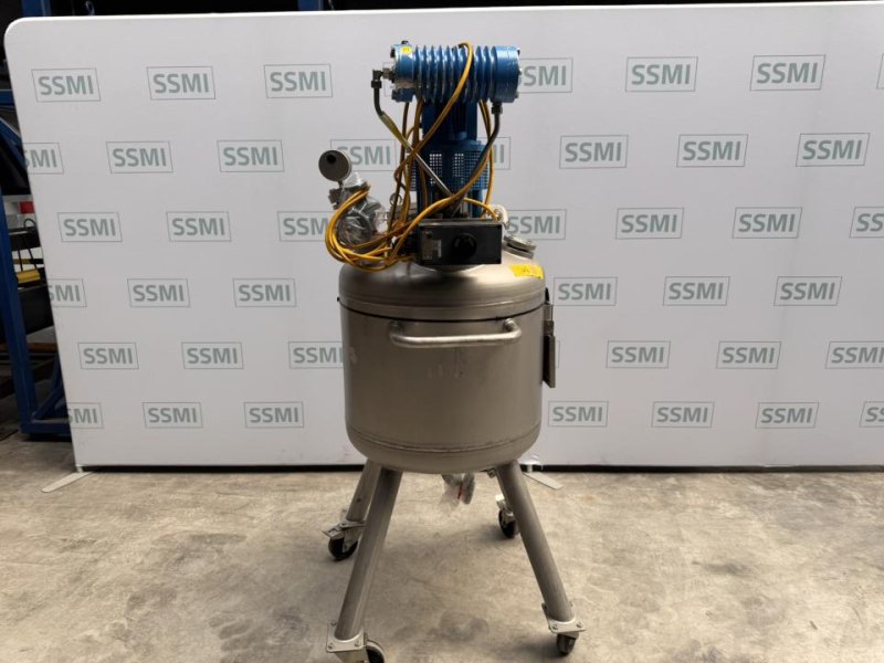 2002 Fischer Mobile dispenser