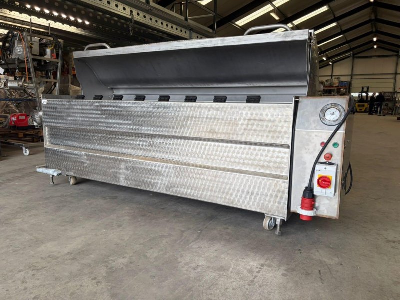Pig scalding and dehairing unit, Hubert Haas