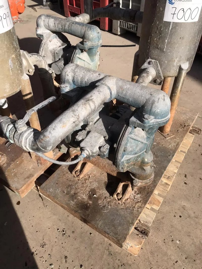 USED DOUBLE DIAPHRAGM PUMP AIR OPERATED AODD SANDPIPER EB2-M TN-3-A WITH STAINLESS STEEL GAF FILTER 15 LITERS