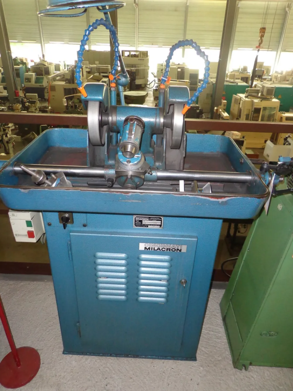 AFFUTEUSE D’OUTILS “CINCINNATI MILACRON” TYPE AS