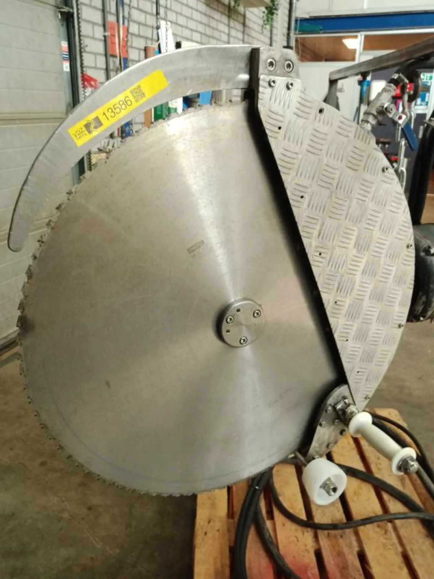 Circular splitting saw - 7