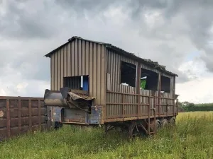 Trailer Mounted Picking Station