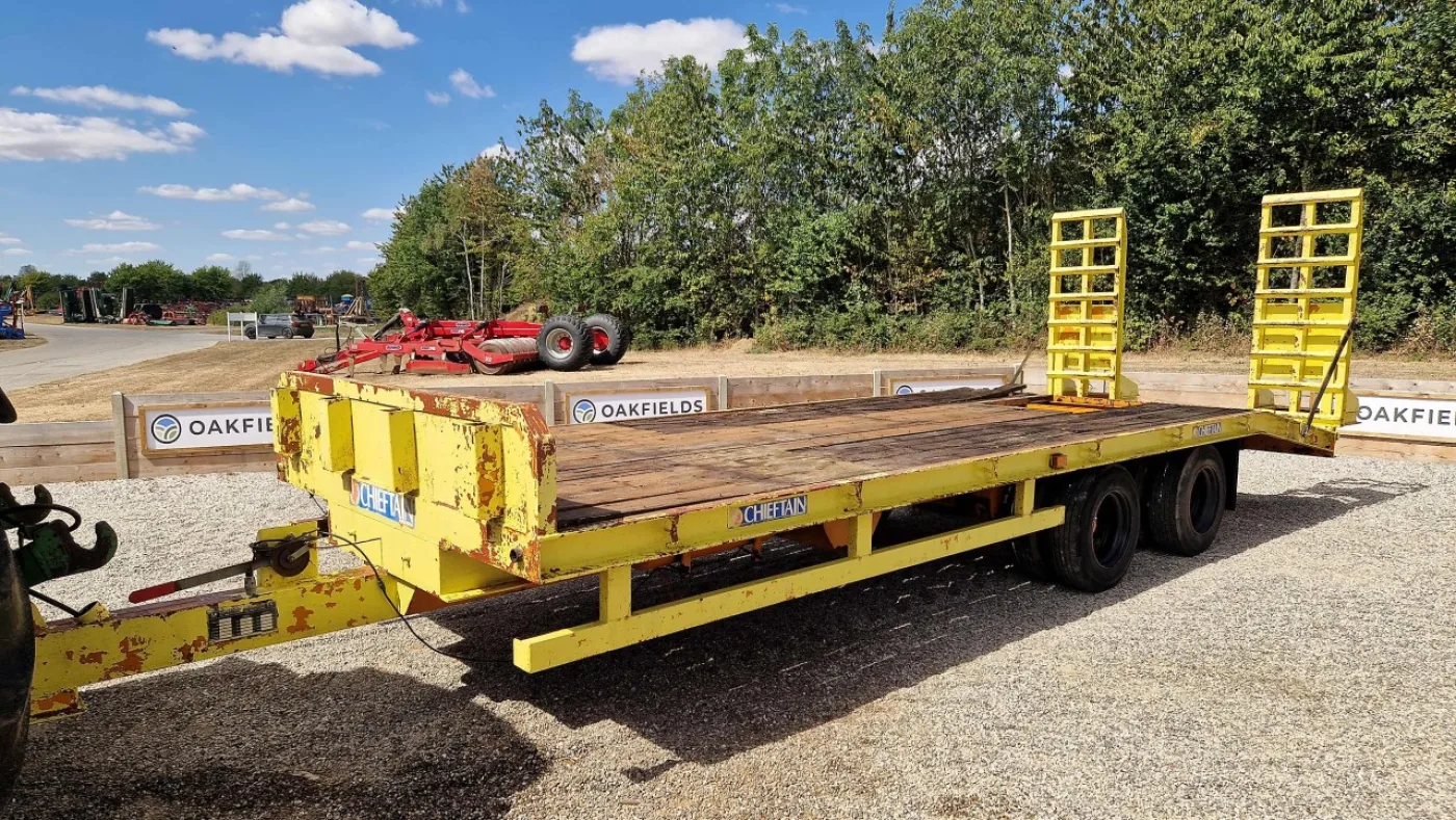 2001 Chieftain 24ft 19T Tandem Axle Low Loader - 1