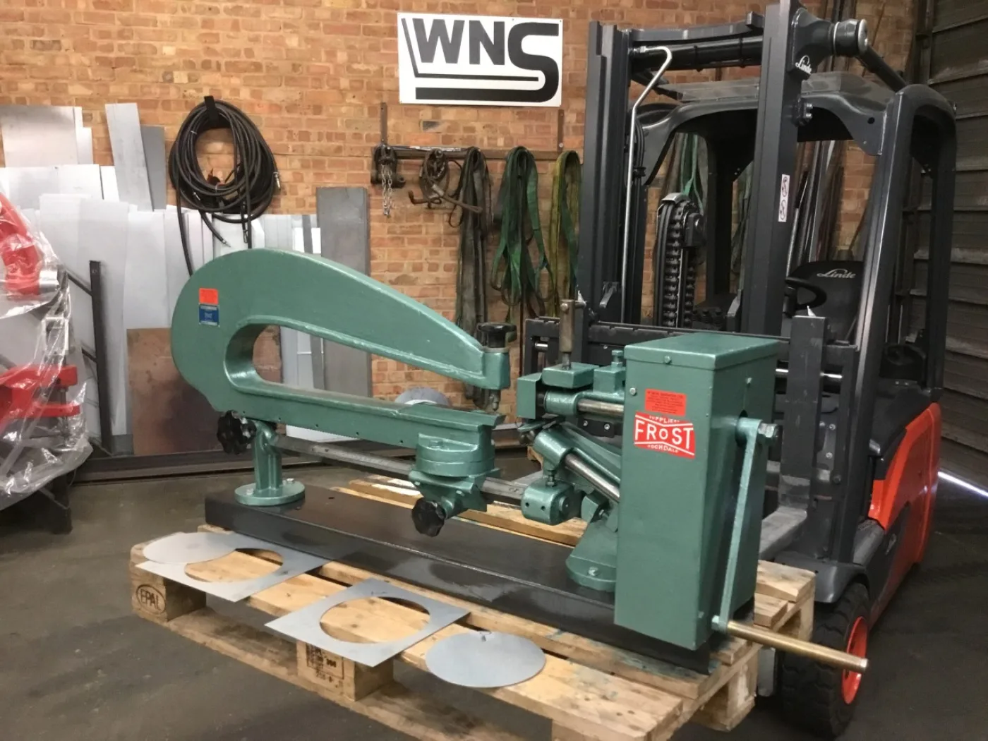 FROST Manual Circle Cutter Model Type 283 - WNS - W. Neal Services Ltd - 1