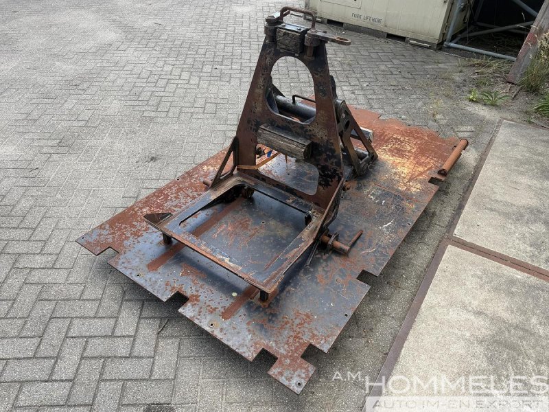 Transport support for the ICE vibratory hammer