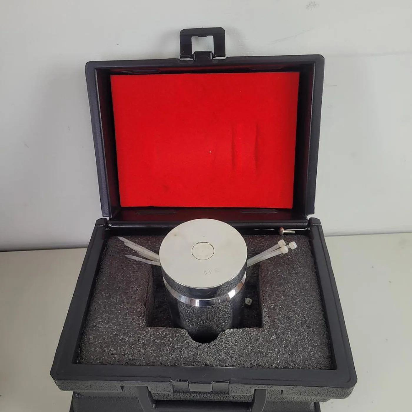 Troemner 4KG Cylindrical Calibration - 1