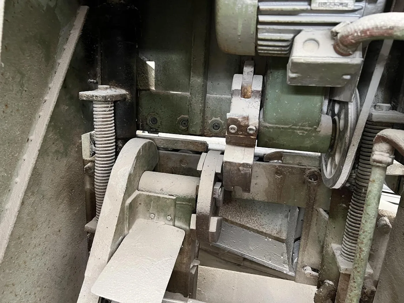 Treudle Kantenbearbeitung /Edge processing - 4