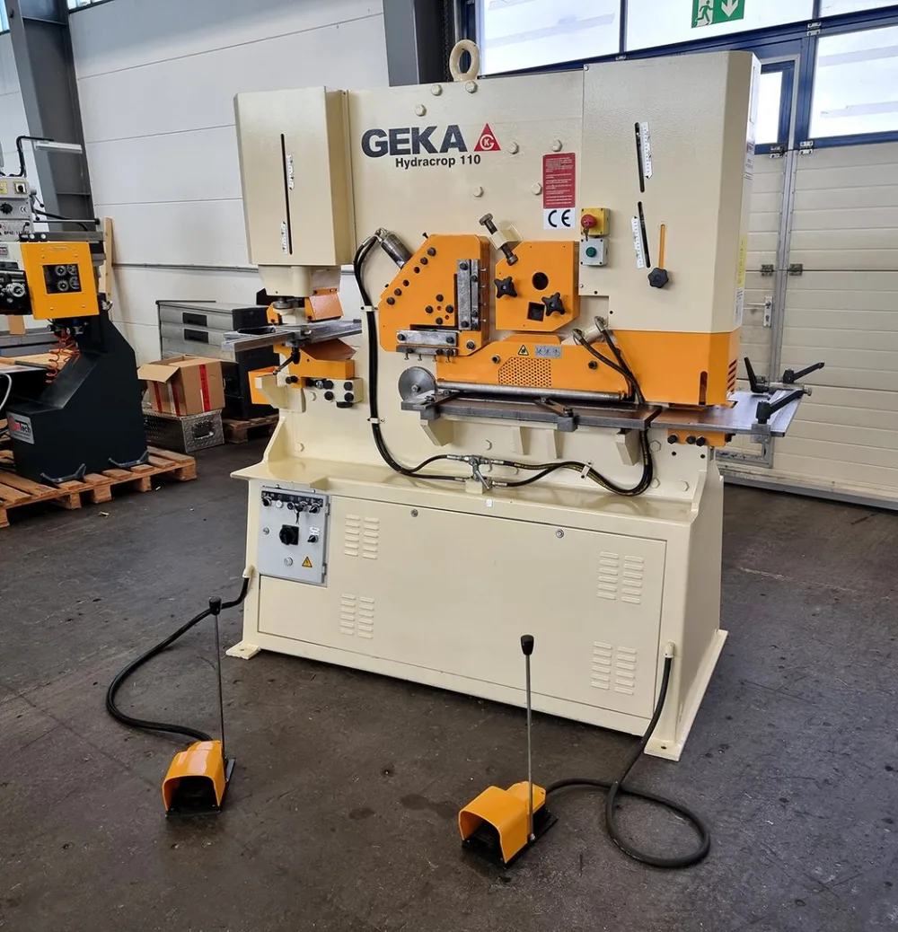 Profilstahlschere HYD 110 A