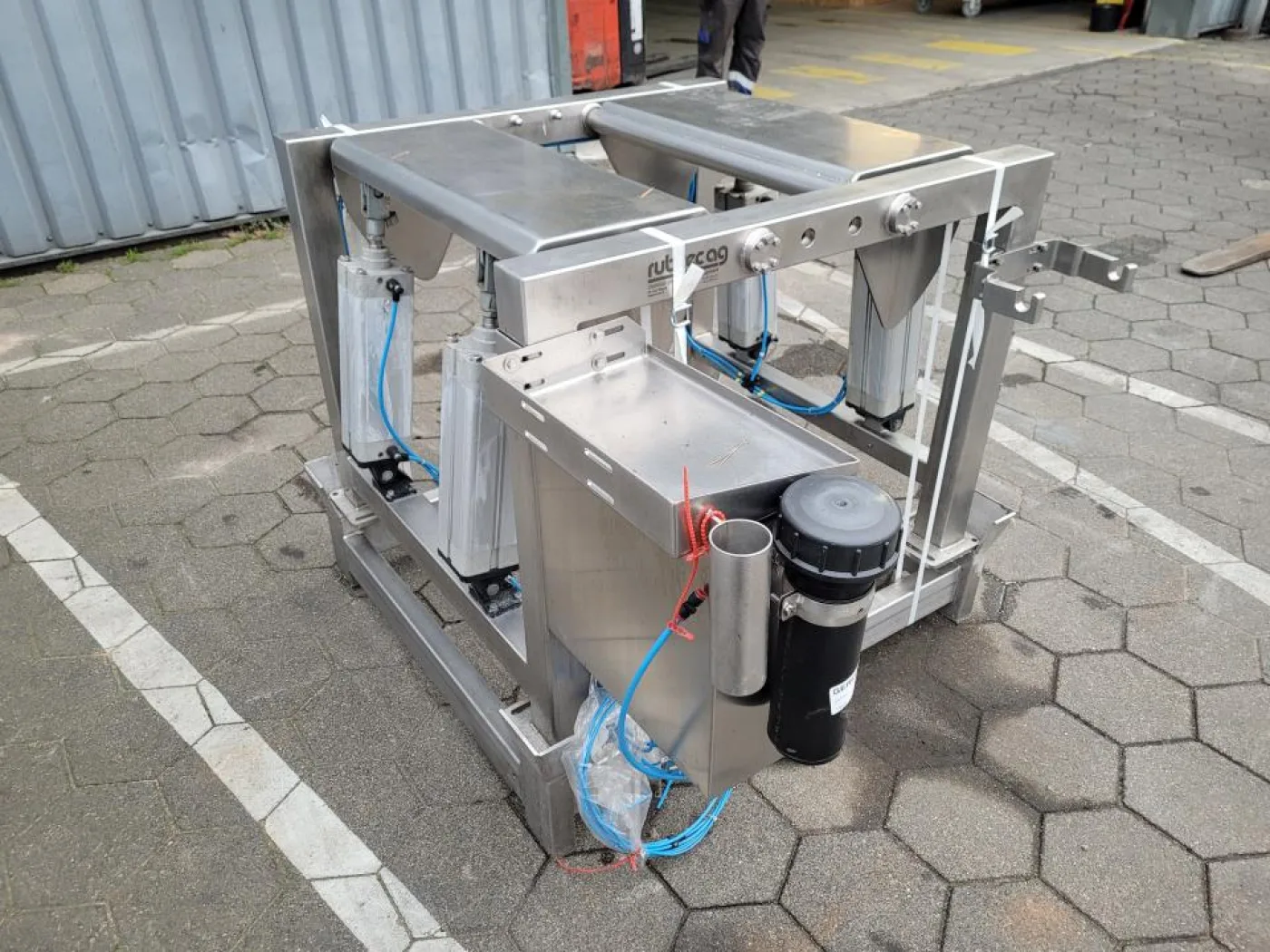 2014 Rubitec AG Powder containment docking station - 2