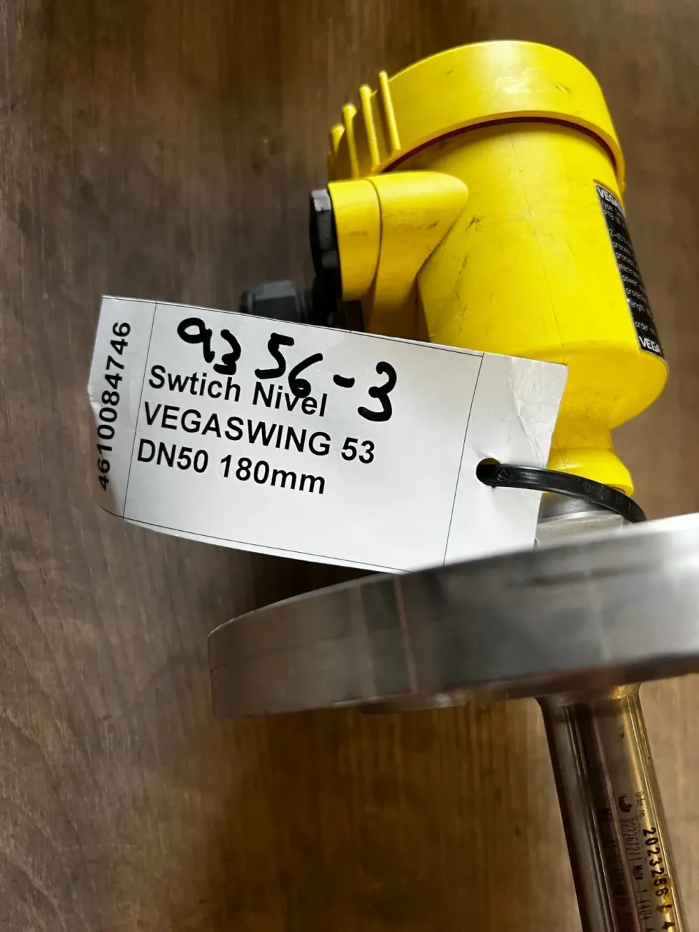 VIBRATORY SWITCH WITH EXTENSION TUBE FOR LIQUIDS VEGASWING 63 UNUSED