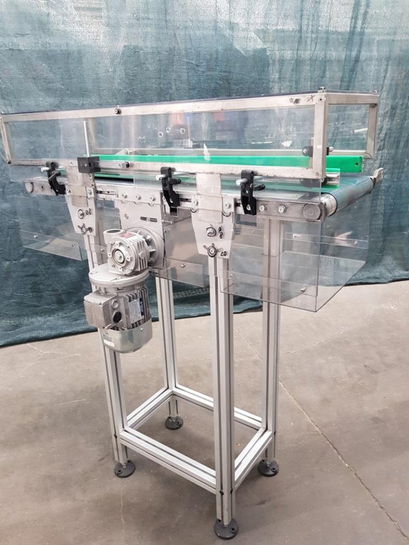 NASTRO A TAPPETO MOTORIZZATO CON VARIATORE DI VELOCITÀ