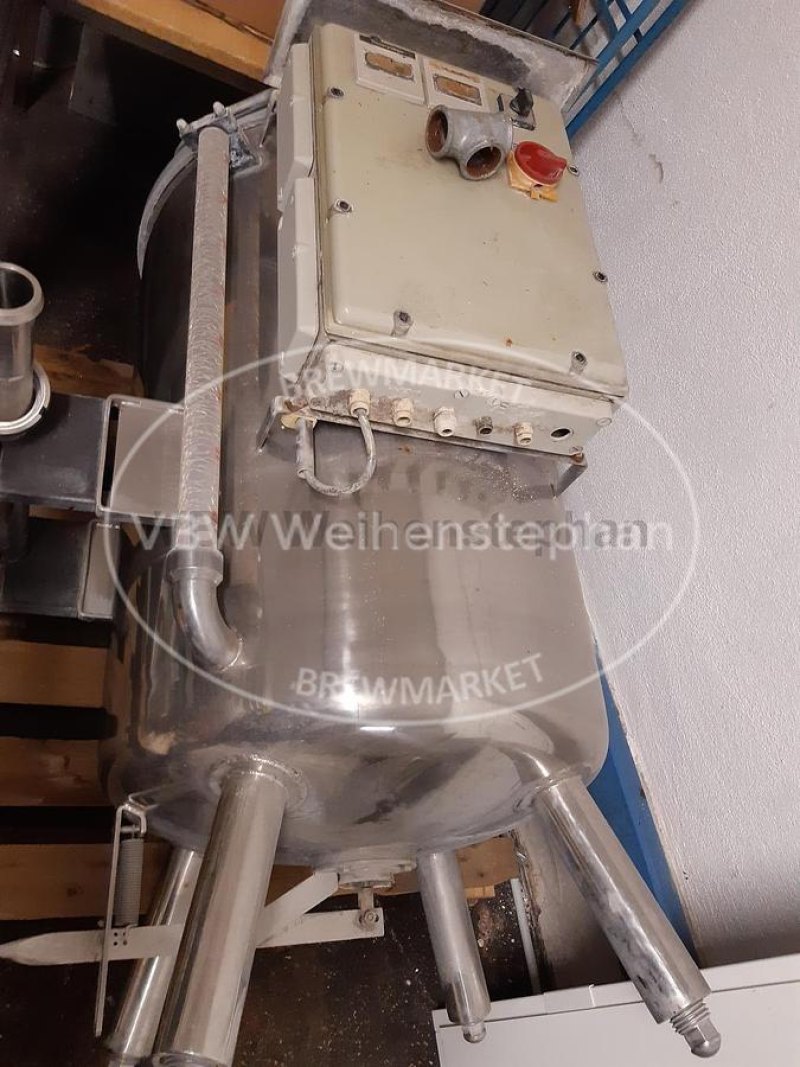 Kieselguhr mixing vessel