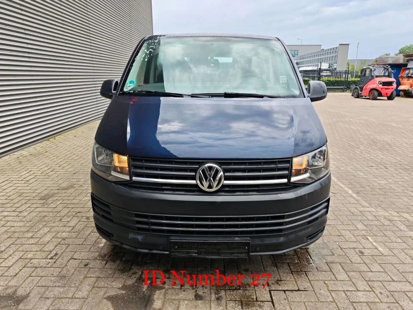Volkswagen Transporter 2.0 TDI 9 Persons! - 8