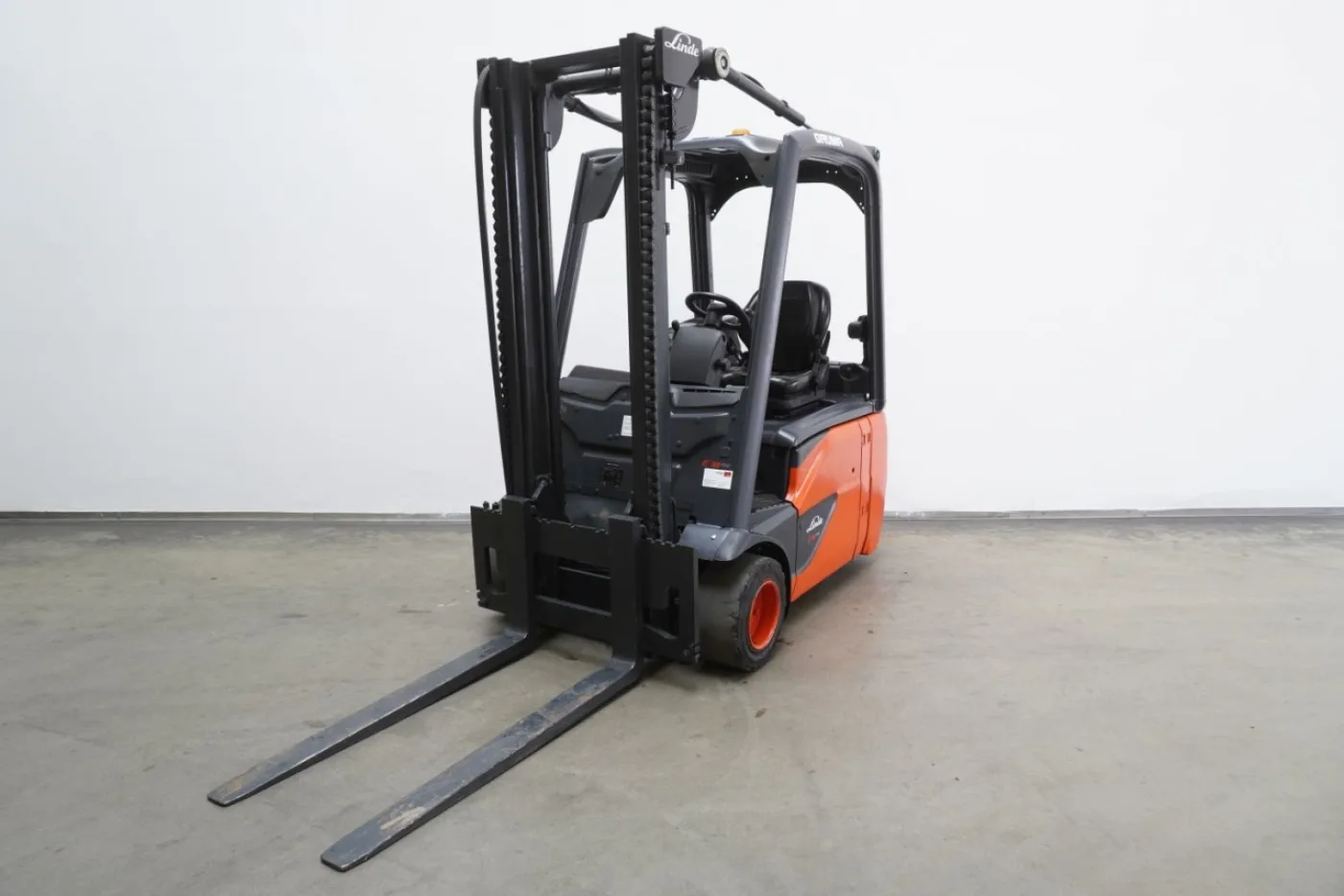 Frontstapler Linde E 18 EVO 386-02 (2015) - 1
