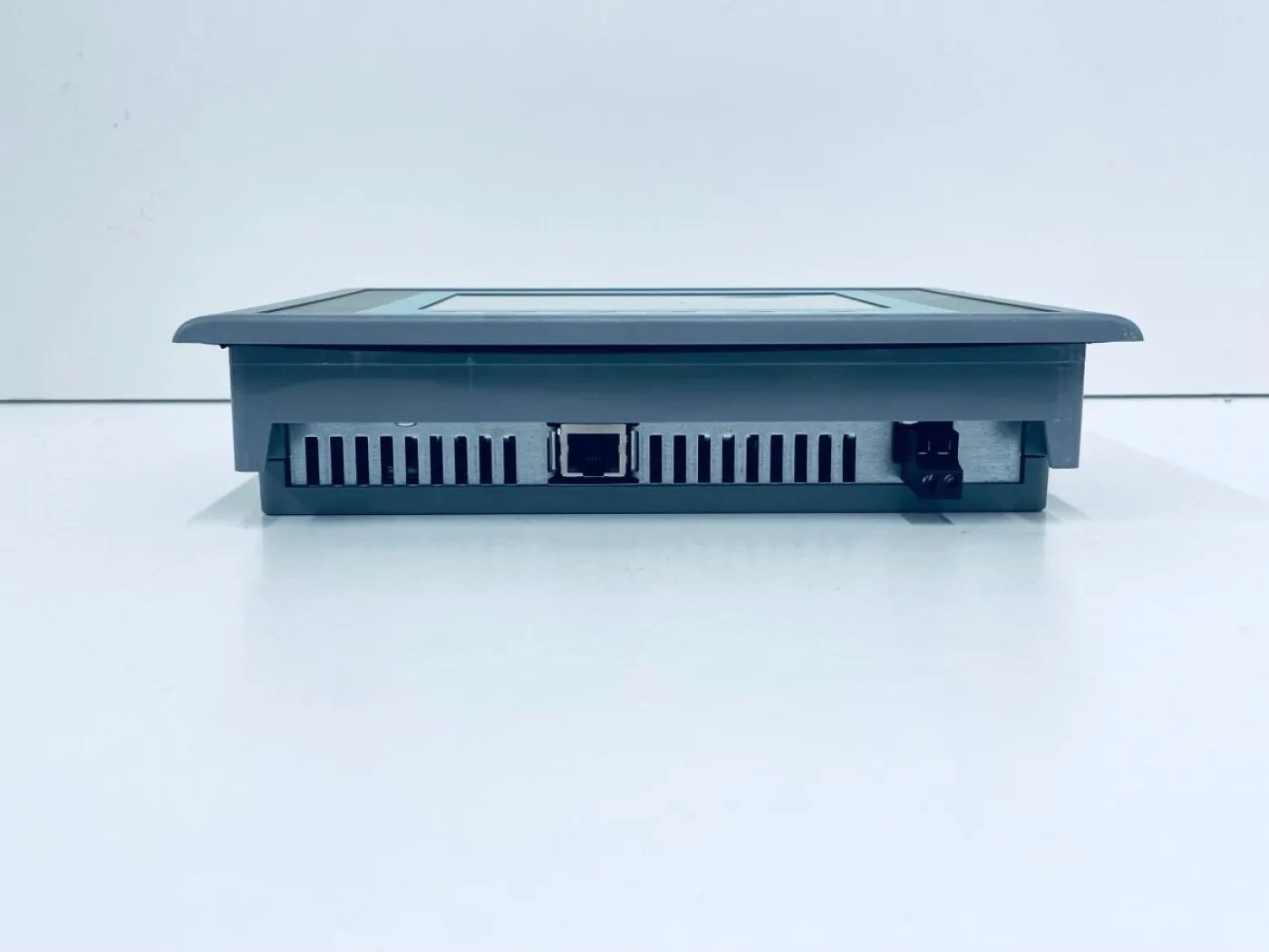 Siemens SIMATIC HMI KTP600 Basic Color PN 6AV6647-0AD11-3AX0 ZVD9YUBO84163 - 2